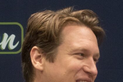 Pete Holmes