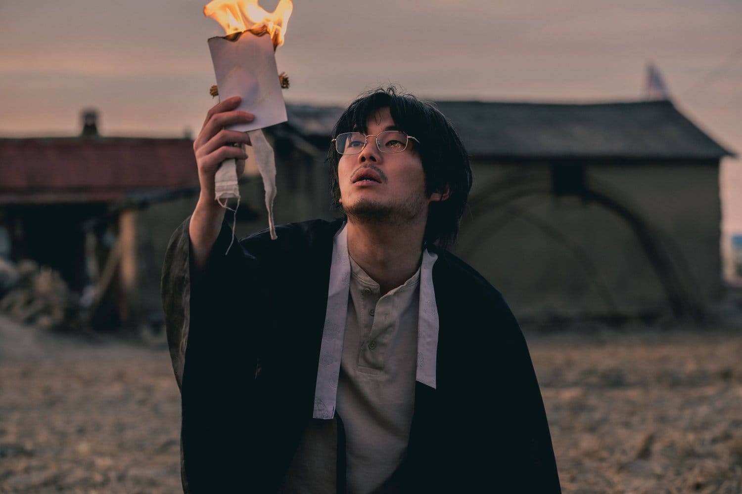 ソンサン －弔いの丘－ - Netflix