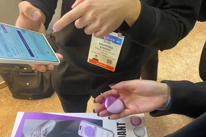 PieX - World's First AI Emotion Tracking Pendant Launches at CES 2025