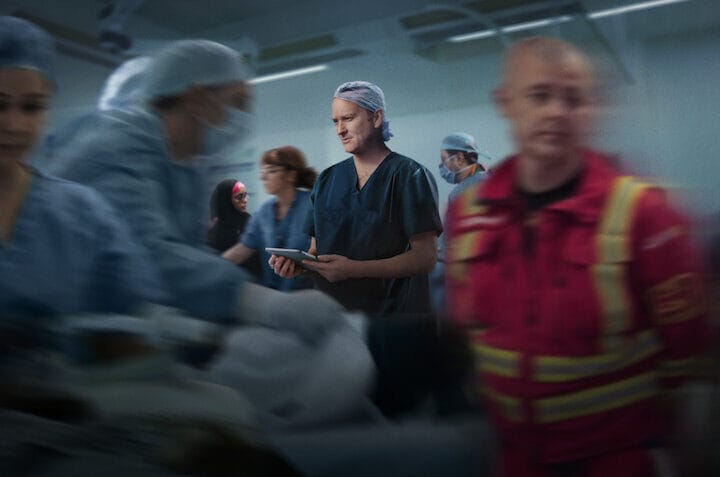 生と死のはざまで: ロンドン救急外傷チームを追う - Netflix
