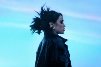 ラリ・エスポジート: 私を解き放つもの